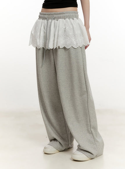 Lace-Trim Skirt with Sweatpants CM514