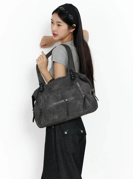 vintage-leather-accent-shoulder-bag-im530