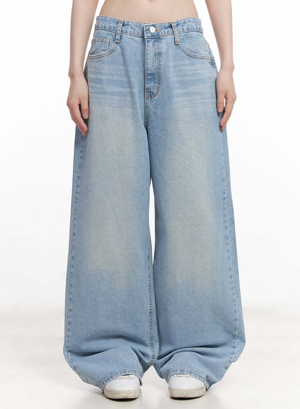 cierra-washed-wide-leg-jeans-cy520