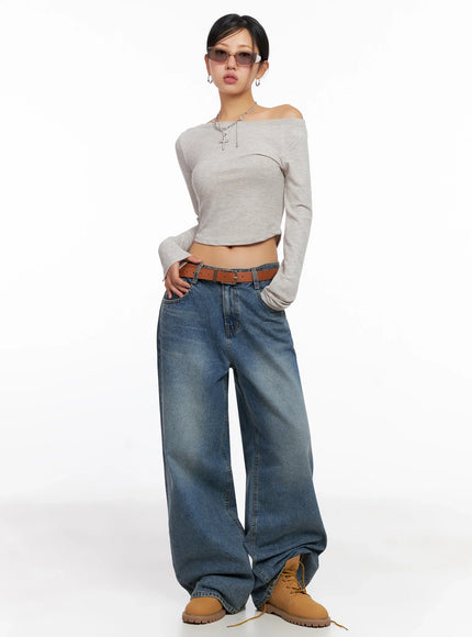 slim-fit-wide-neck-crop-top-ig527