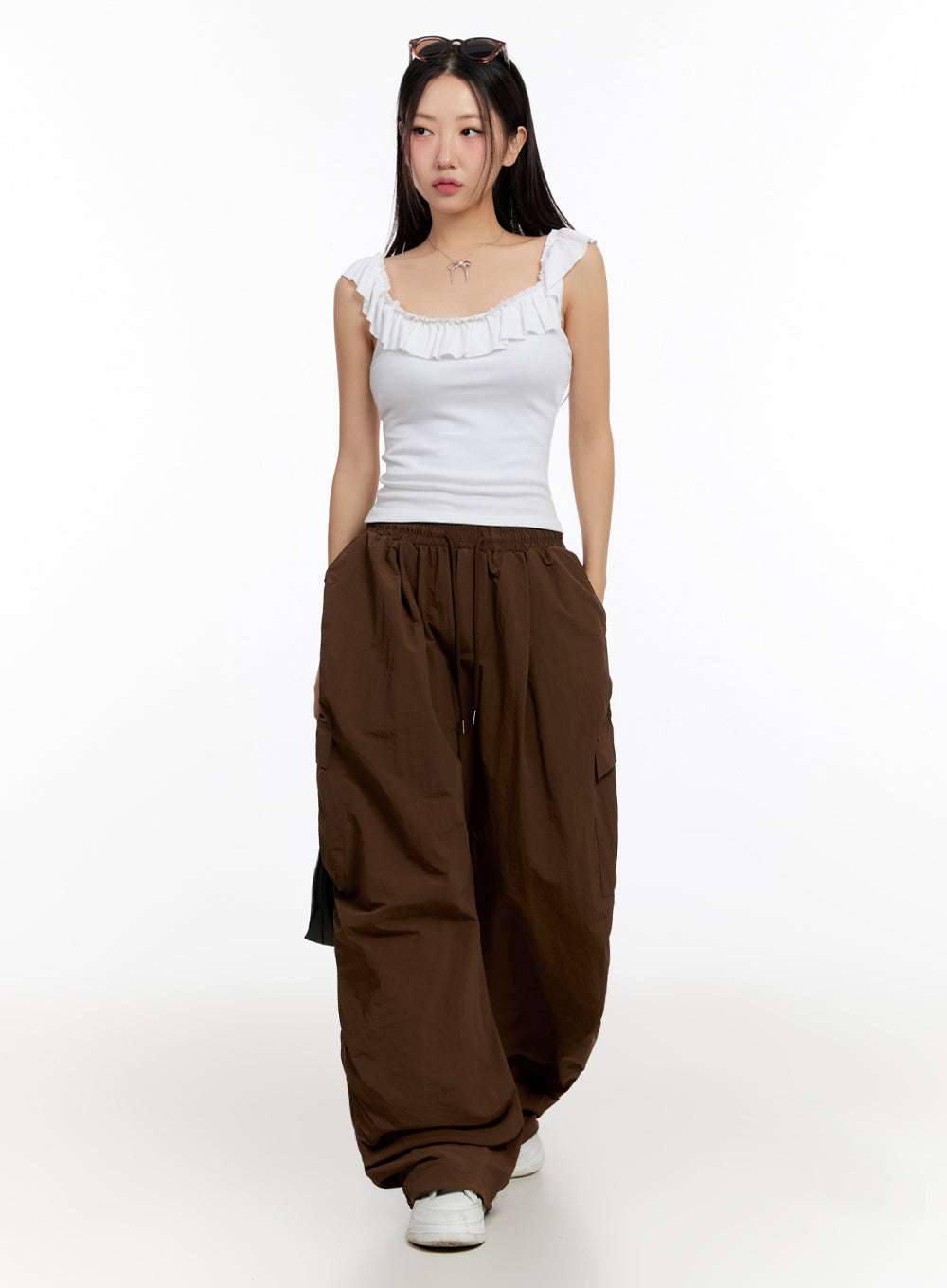adjustable-nylon-cargo-pants-iu509