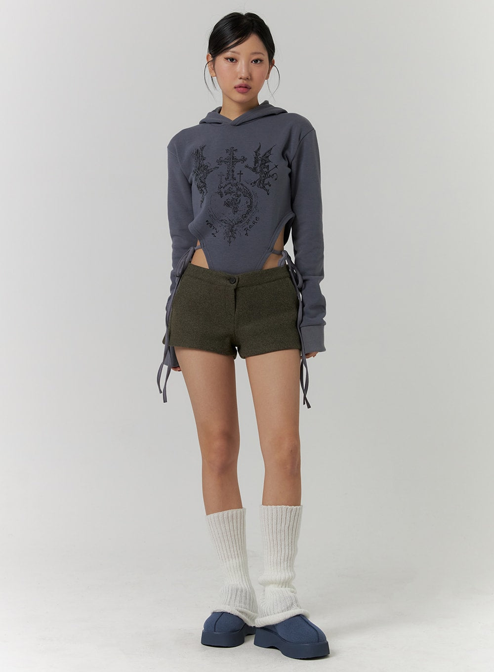 cut-out-tie-graphic-hoodie-sweatshirt-cd318