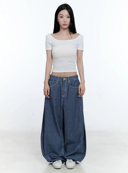 striped-wide-leg-relaxed-pants-cl530