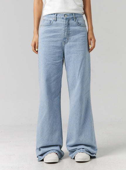 flared-wide-leg-jeans-cg314