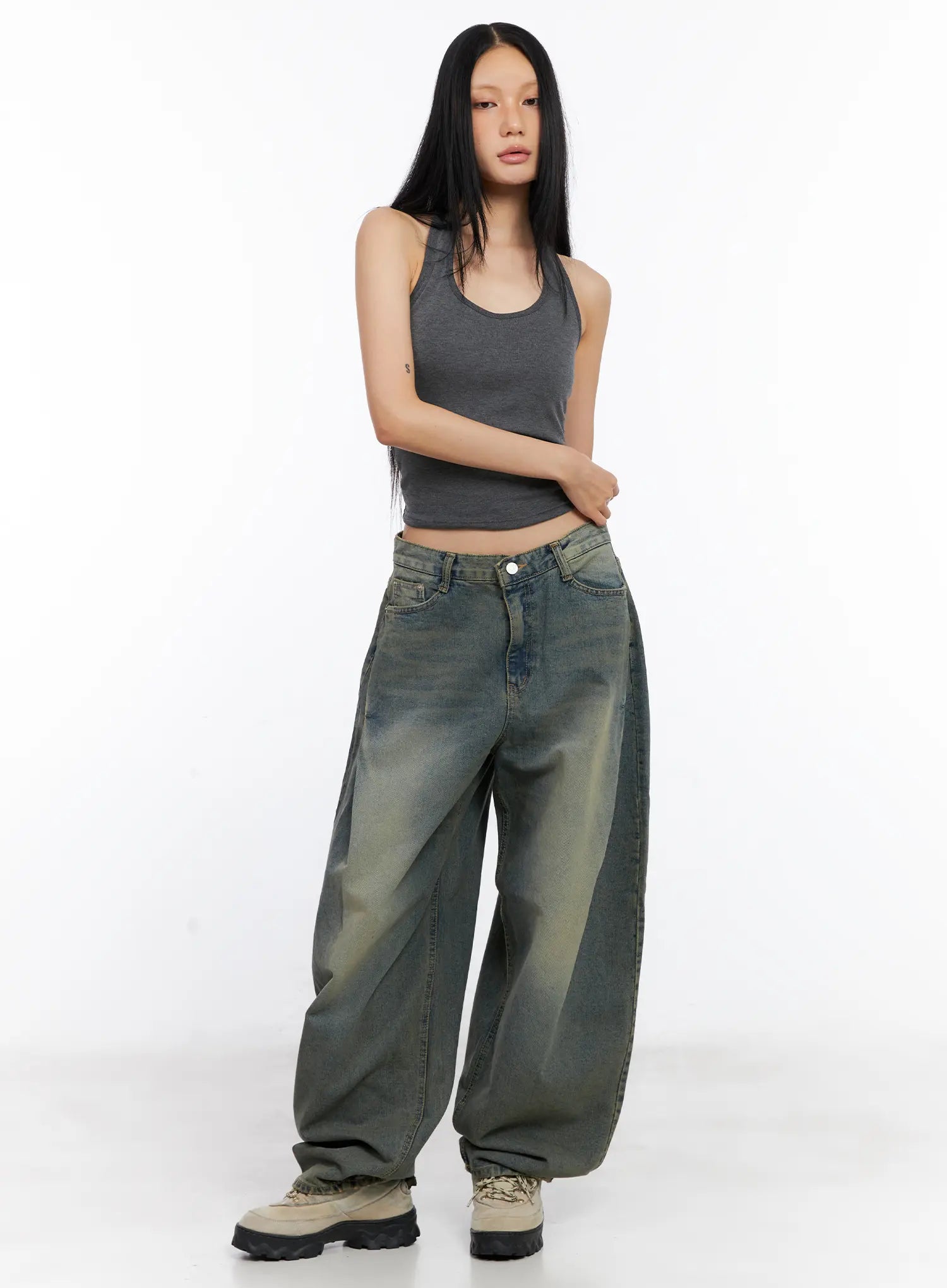 chowon-washed-wide-leg-denim-jeans-cl530