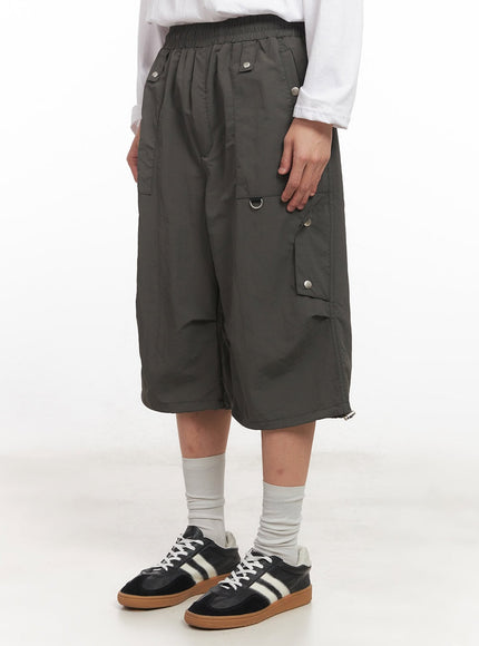 mens-nylon-pocketed-wide-fit-shorts-ia510