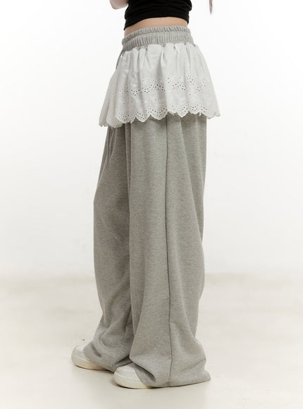 Lace-Trim Skirt with Sweatpants CM514