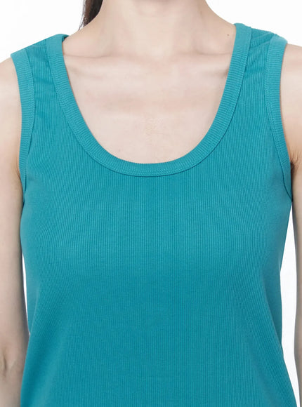 casual-knit-loose-fit-tank-top-iy515