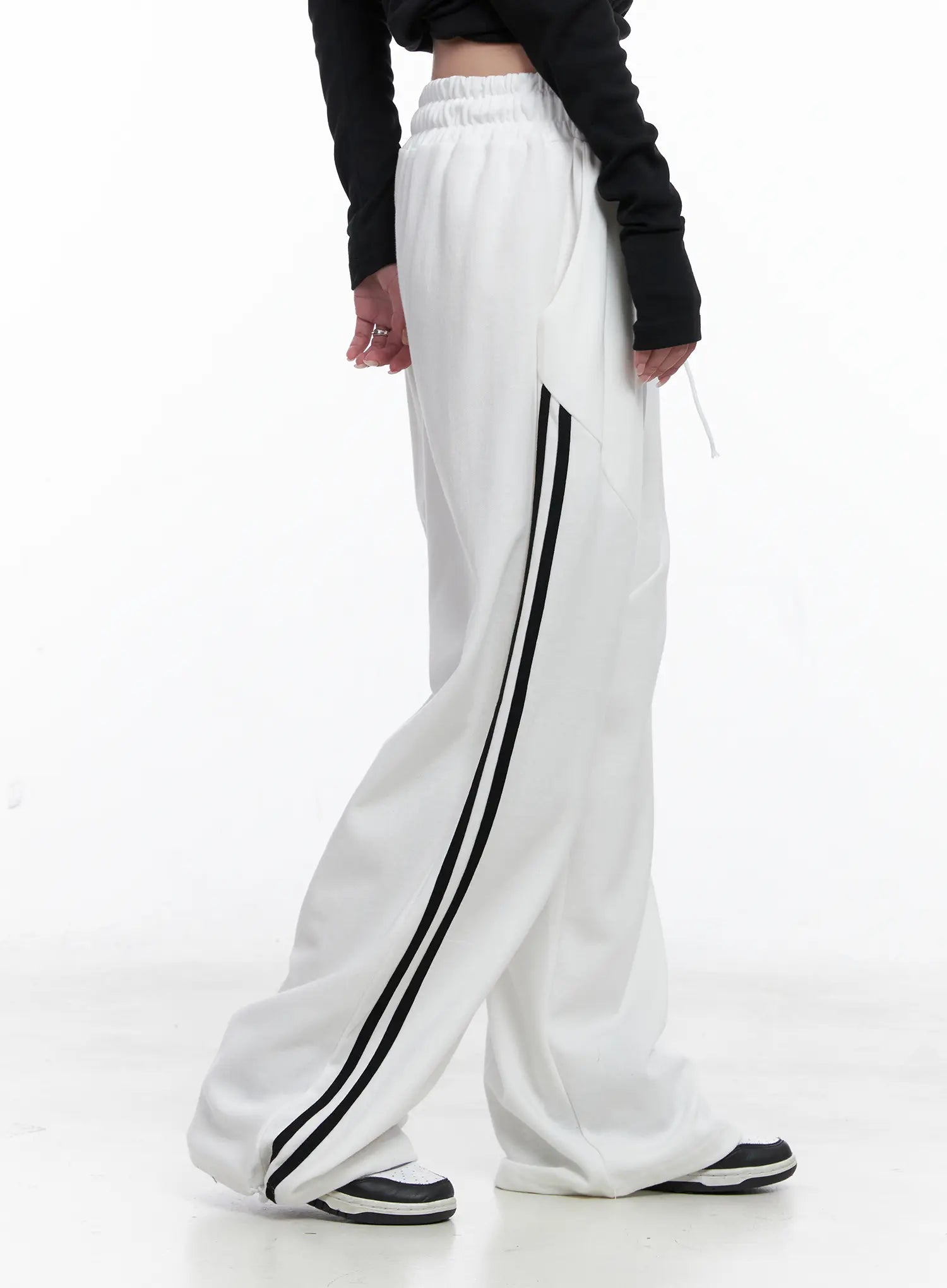 contrast-stripe-wide-pants-cs526