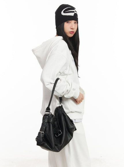 buckle-faux-leather-shoulder-bag-cm503