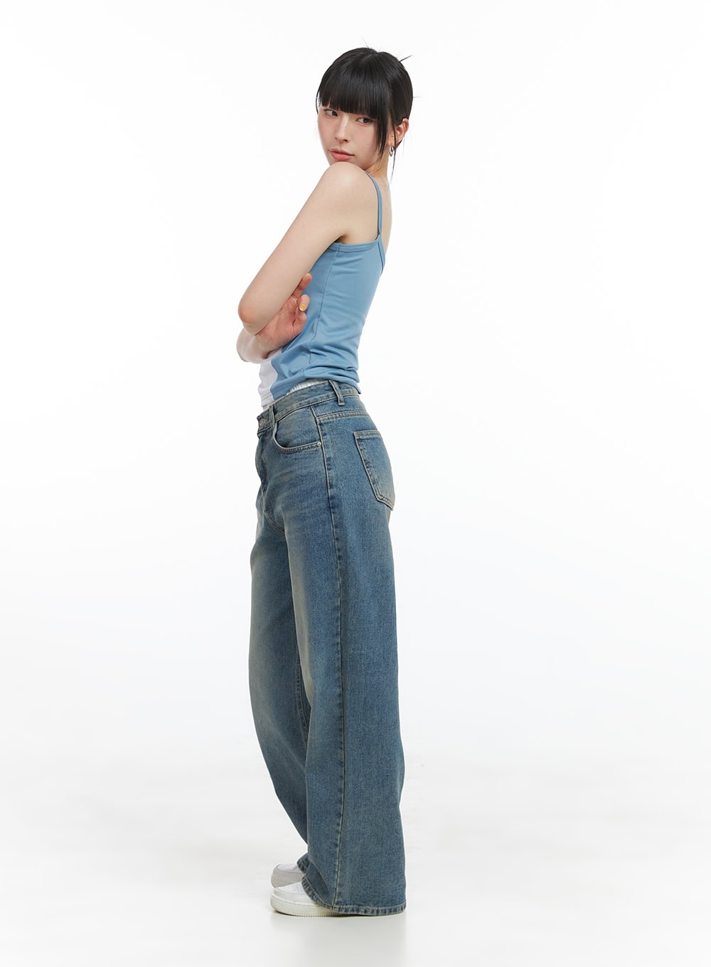 kim-washed-denim-wide-leg-jeans-cg408