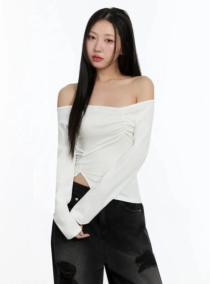 off-shoulder-ruched-long-sleeve-top-im513
