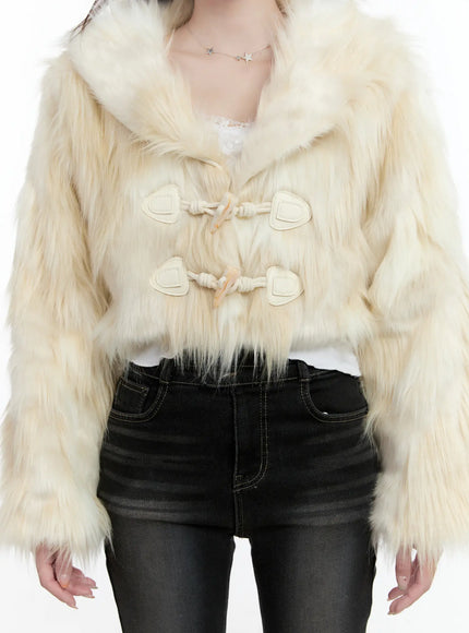 cropped-faux-fur-collared-jacket-cn525