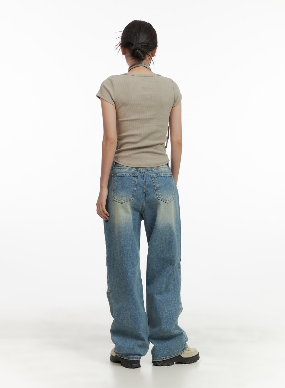 slim-fit-u-neck-top-cy423