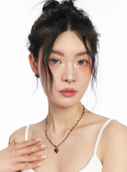 red-heart-earrings-cj523