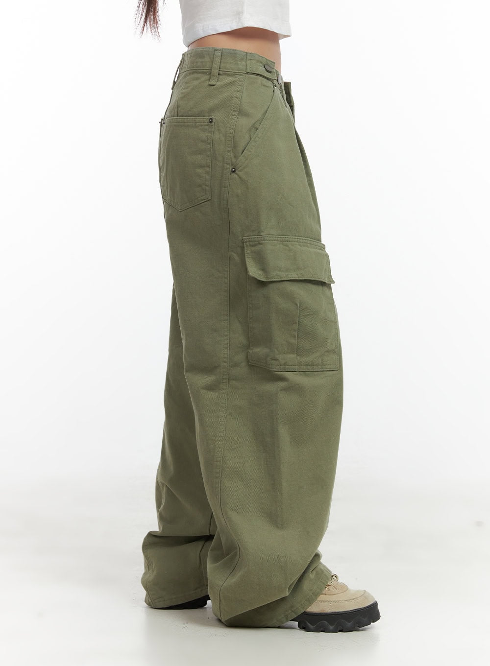blair-wide-fit-pintuck-cargo-pants-co417