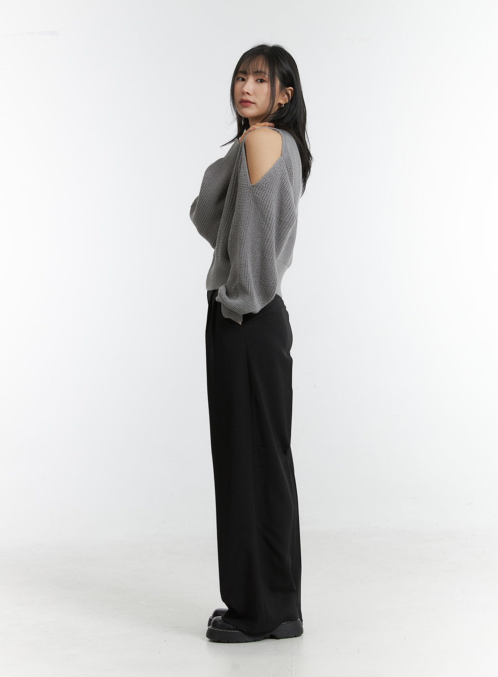 unbalanced-opening-shoulder-knit-sweater-od308