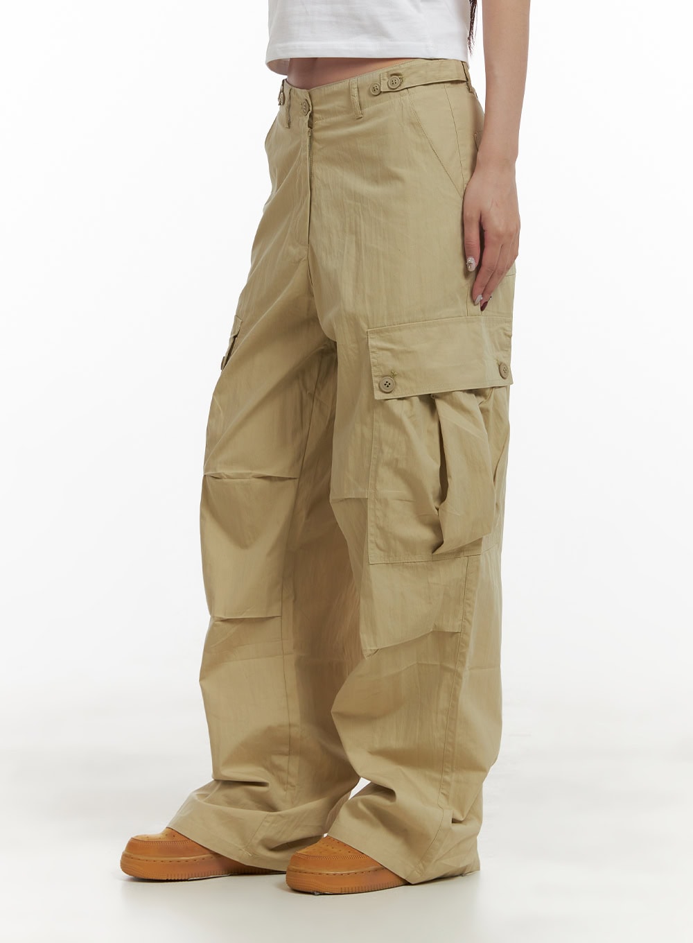 pintuck-buttoned-cargo-pants-cy403
