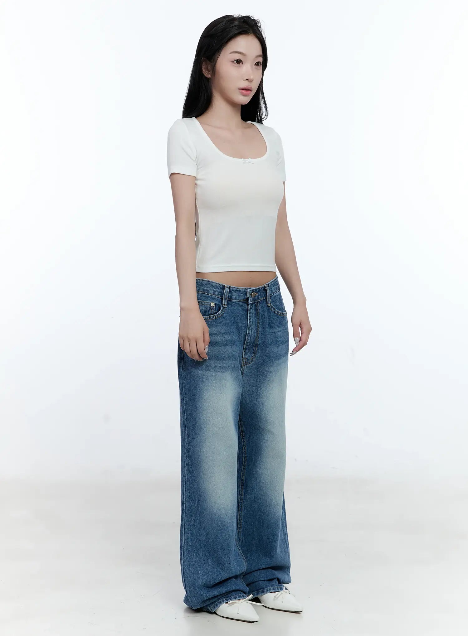 Dabin Classic Straight-Fit Denim Jeans CL530