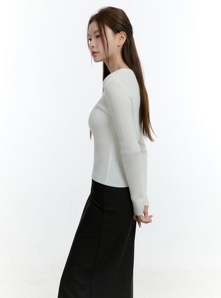 Essential Ribbed Long-Sleeve Top CF504