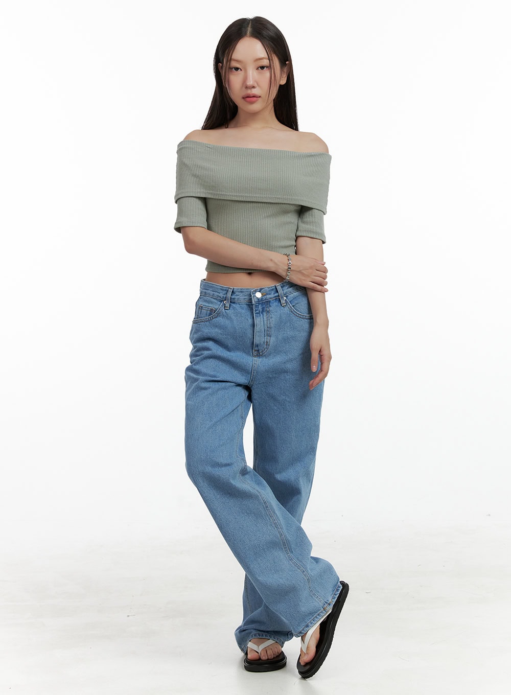 washed-wide-fit-jeans-ol401