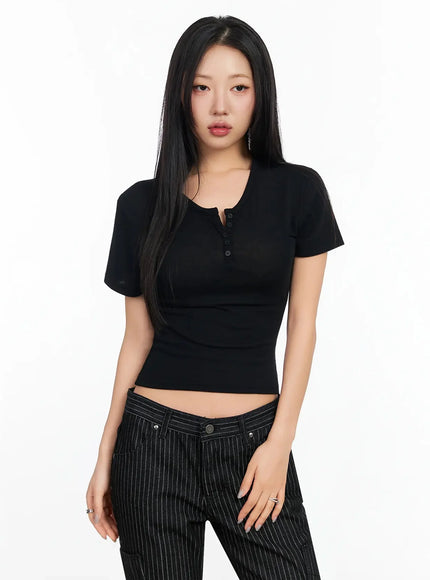 buttoned-slim-fit-t-shirt-ca513