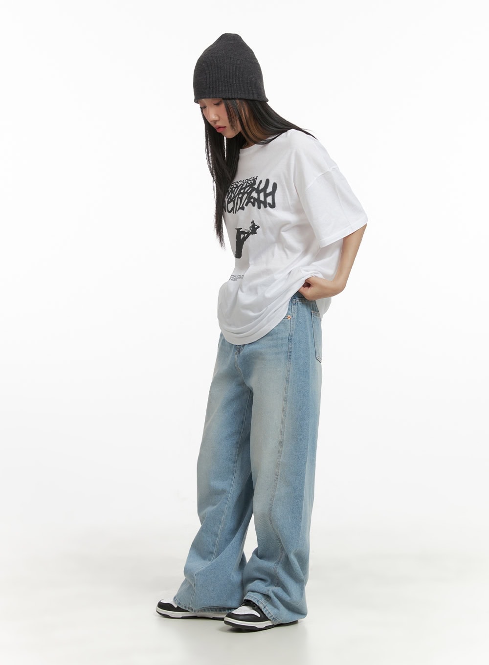 light-washed-wide-leg-jeans-cy423