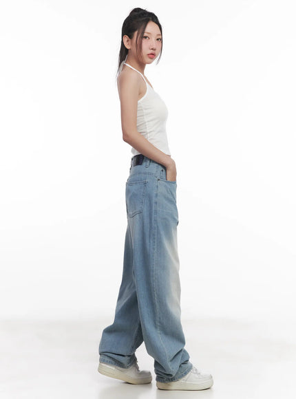 hani-light-wash-wide-leg-jeans-cu517