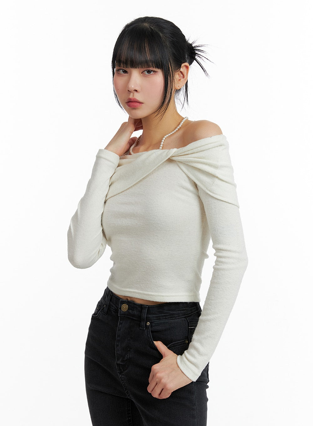 twist-off-shoulder-long-sleeve-if402