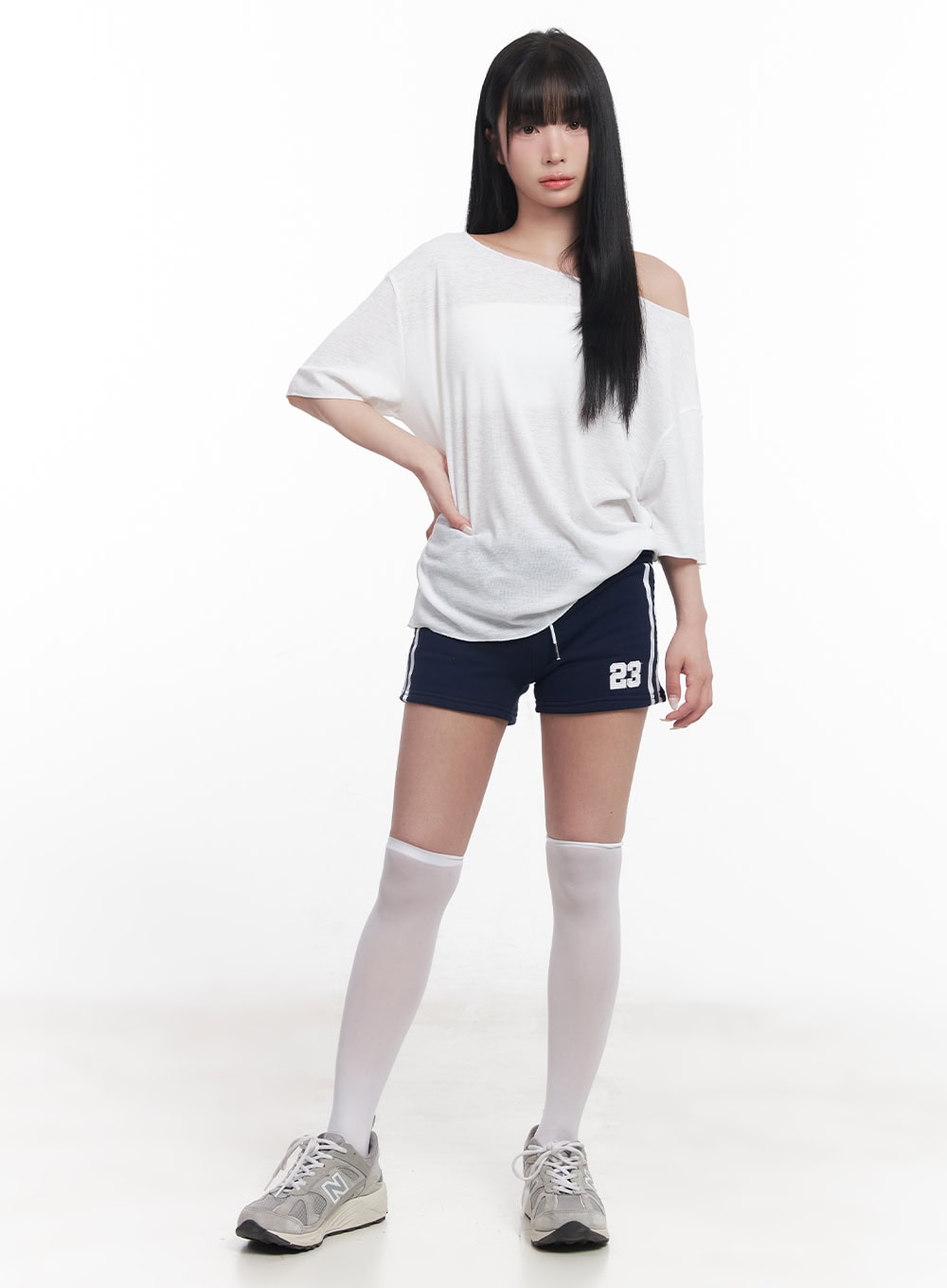 lace-embroidered-sweatshorts-cy527