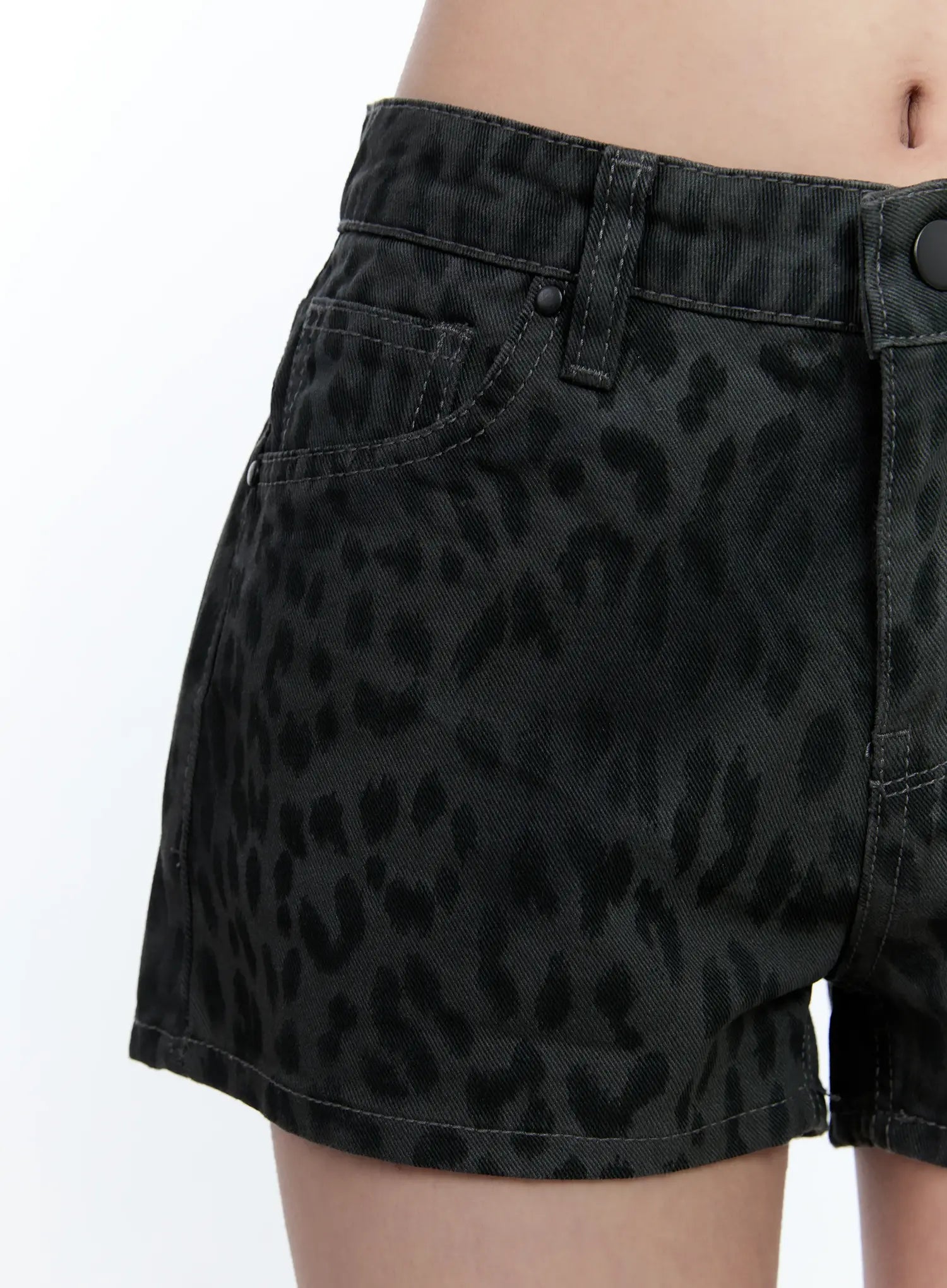 Leopard Print Shorts CG501