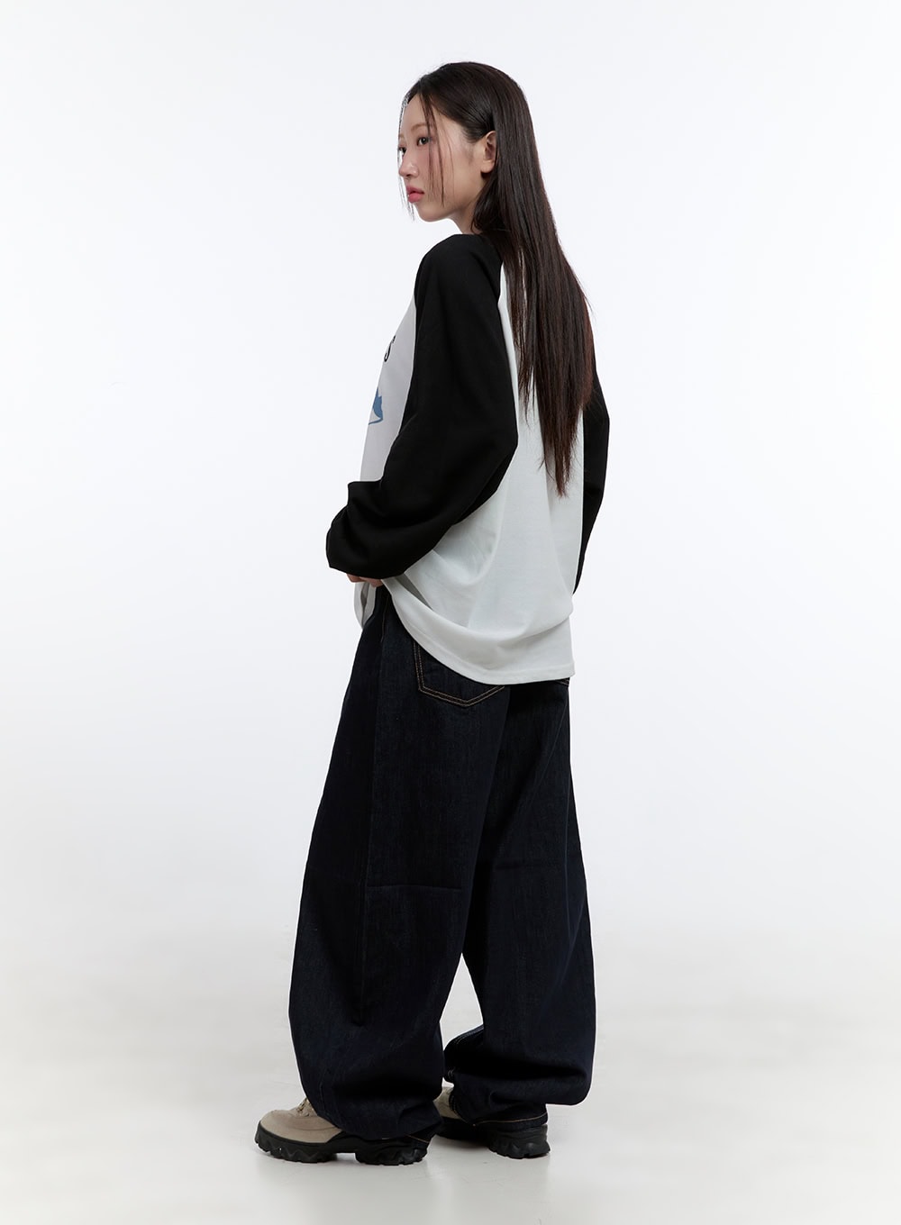 nori-roomy-fit-denim-with-stitch-cs406