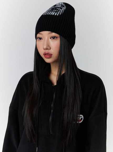 graphic-solid-beanie-cd329