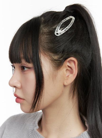 metallic-lock-hair-clip-oo401