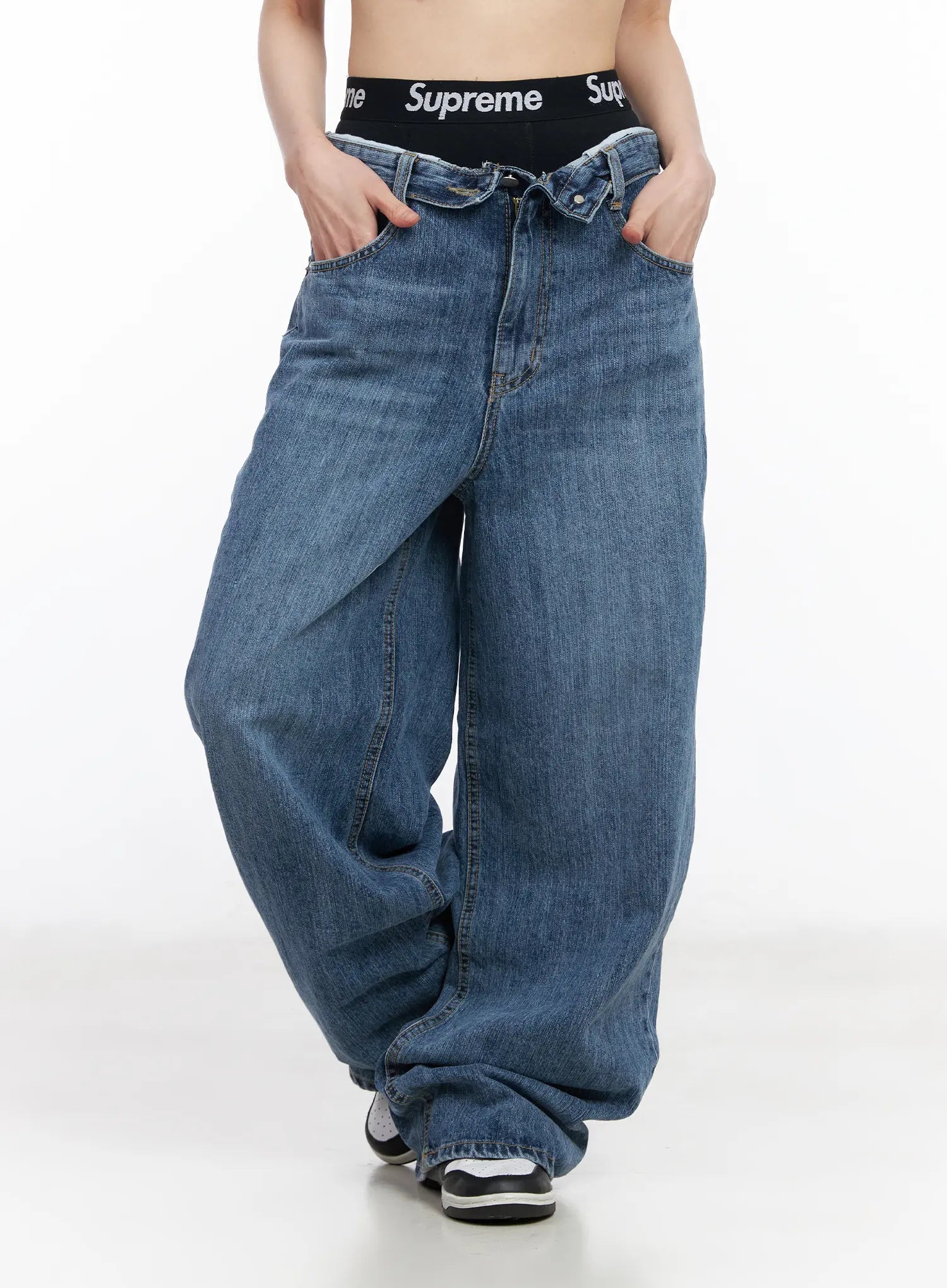 eunj-low-rise-wide-leg-jeans-cm519