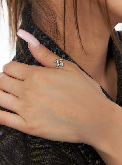 trendy-open-cross-ring-ca517