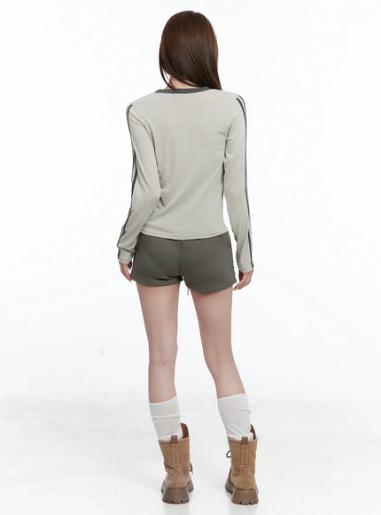 Retro Style Long-Sleeve Top CS501
