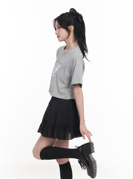 casual-graphic-crop-top-cy526