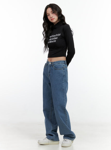 long-sleeve-turtleneck-crop-top-on404