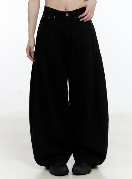 studded-wide-leg-fleece-lined-pants-cn525 / Black