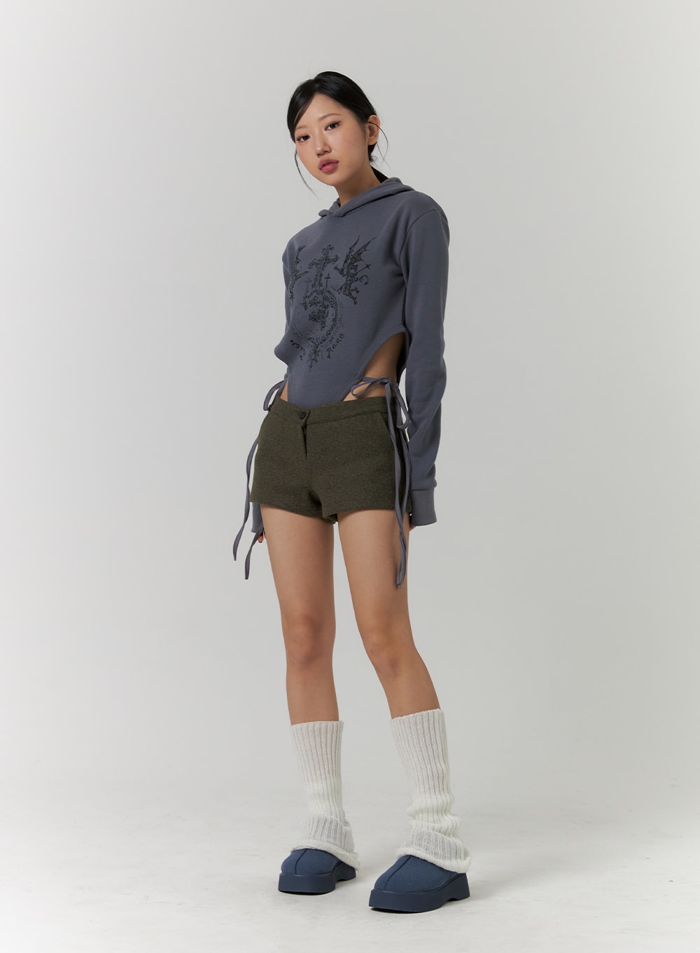 cut-out-tie-graphic-hoodie-sweatshirt-cd318