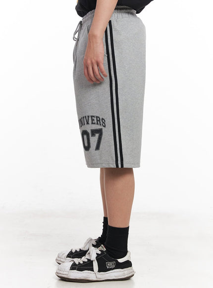 mens-striped-wide-fit-sweatshorts-iy520