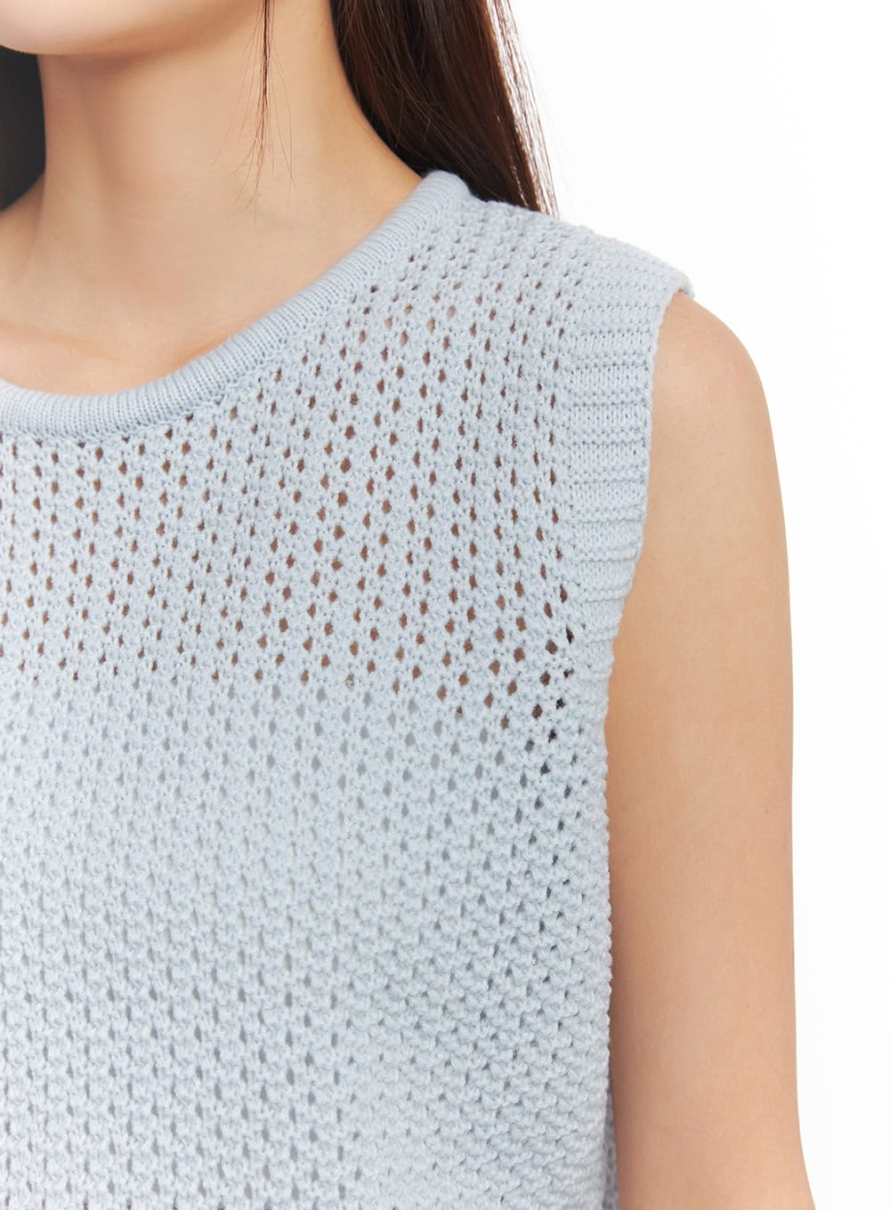 Round Neck Sleeveless Sweater IM513