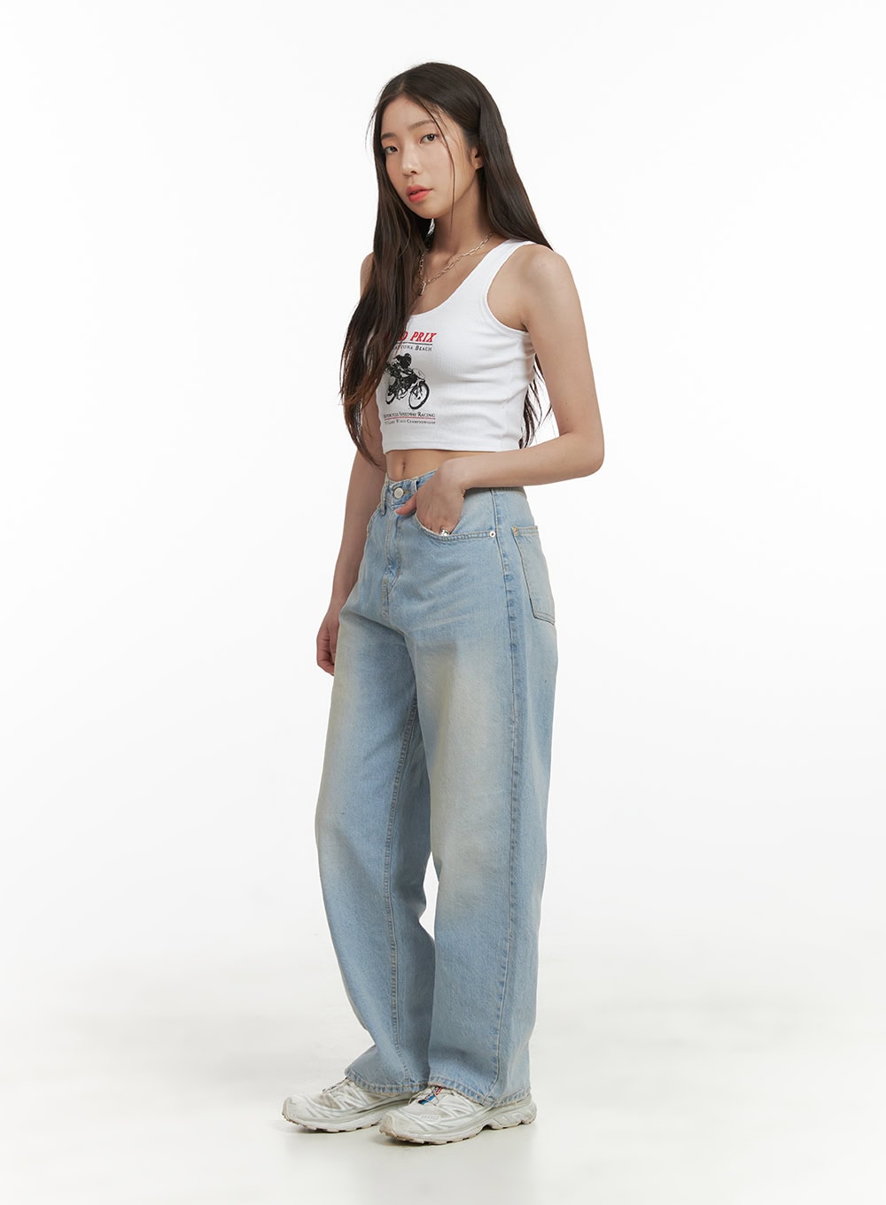 light-washed-loose-fit-straight-jeans-cy417