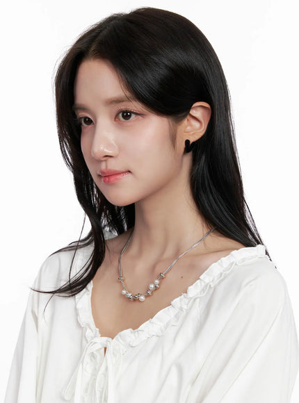 faux-pearl-beaded-necklace-co524