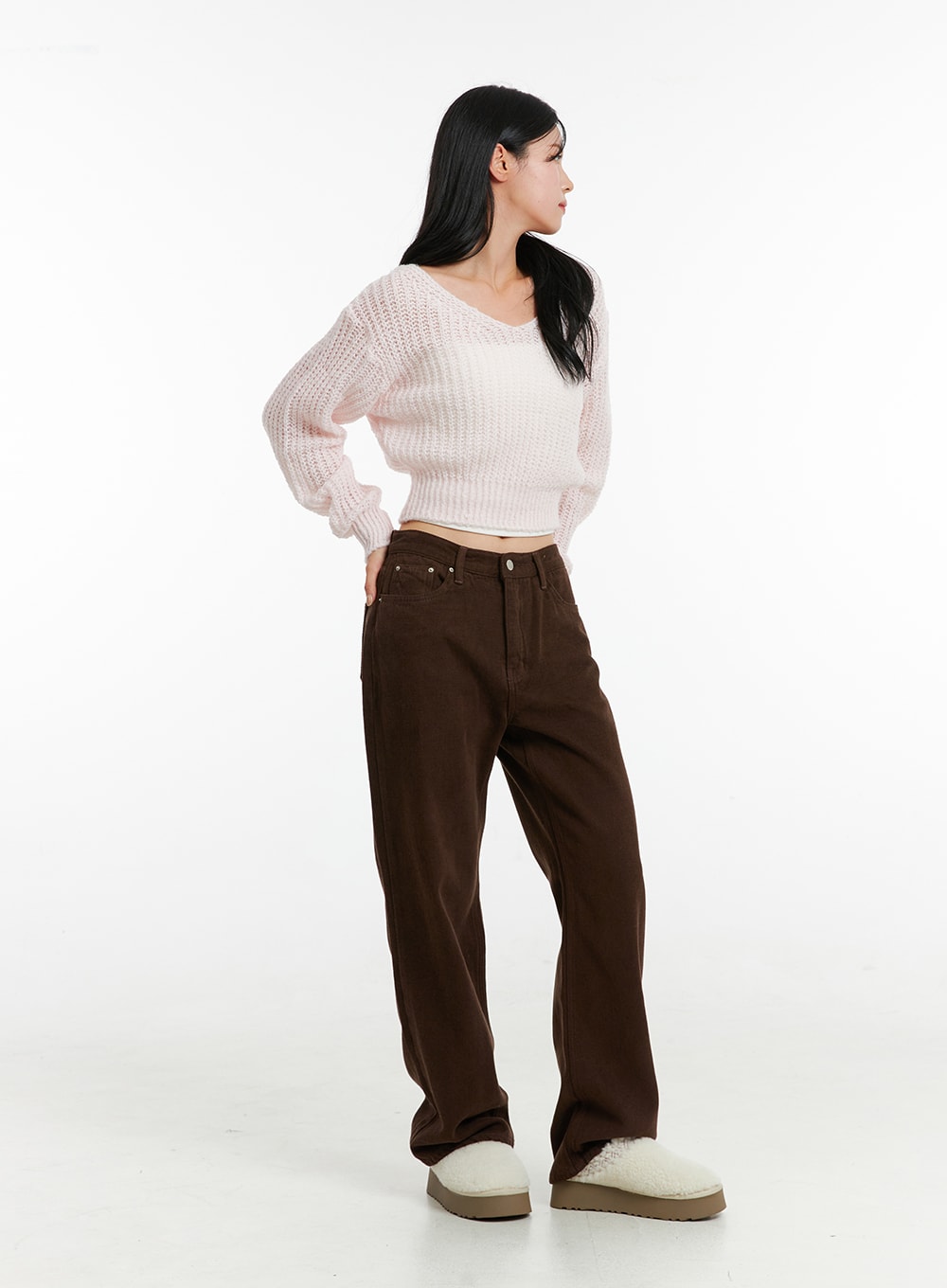 v-neck-crop-open-body-sweater-on320