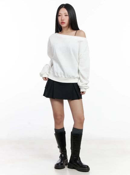 simple-off-shoulder-sweatshirt-cf503