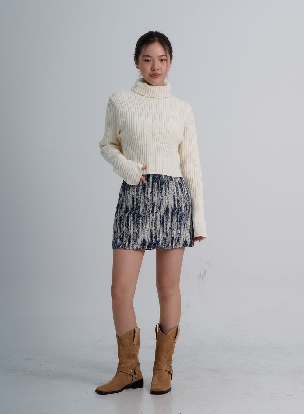 Turtleneck Crop Knit CO20