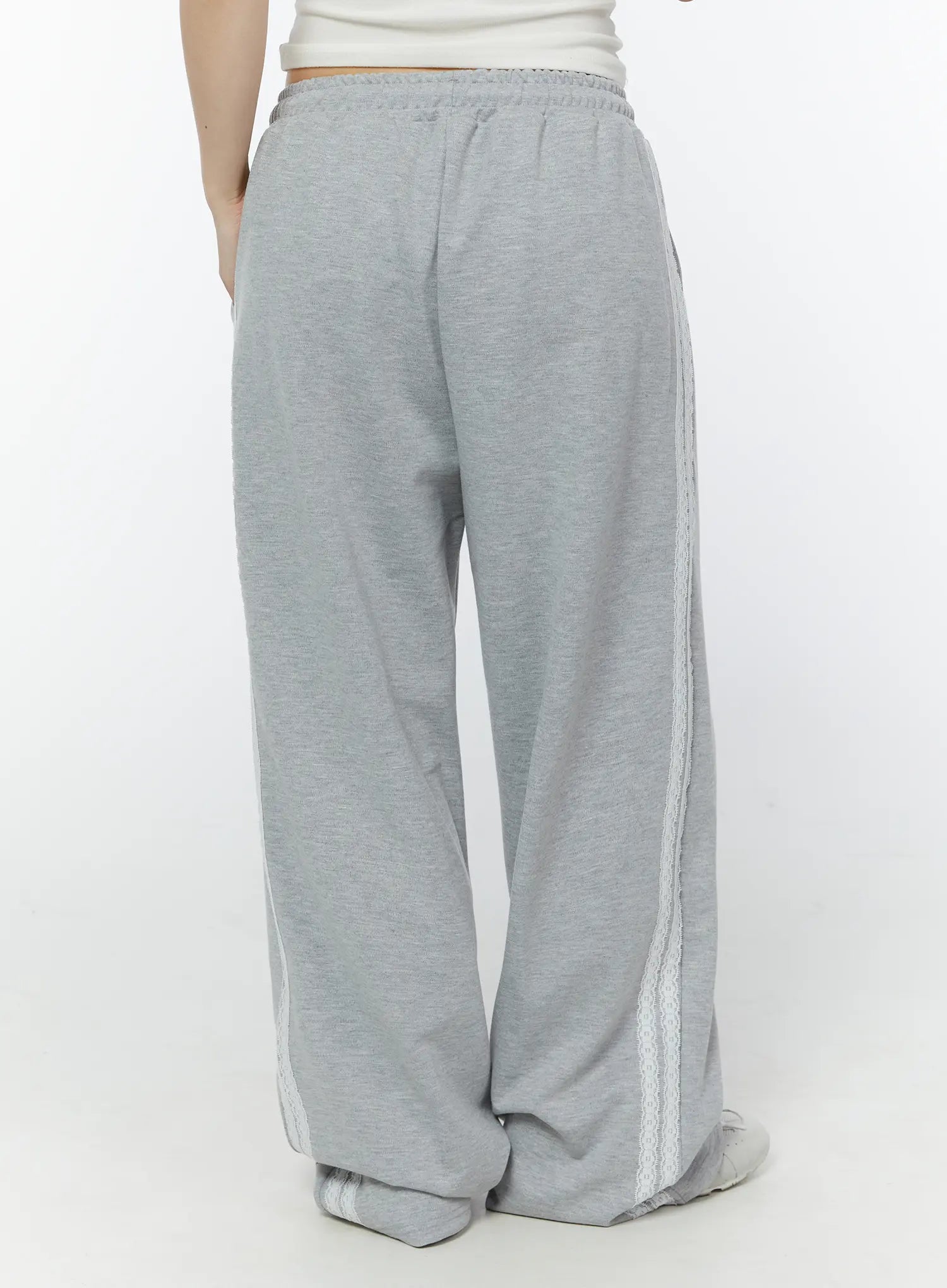 lace-accent-wide-leg-sweatpants-iy507