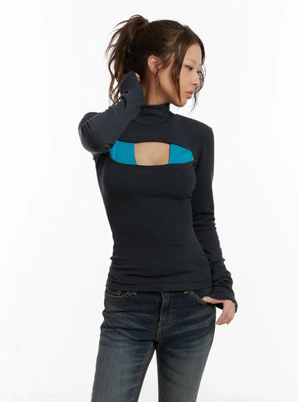 slit-detail-contrast-turtleneck-top-cd515